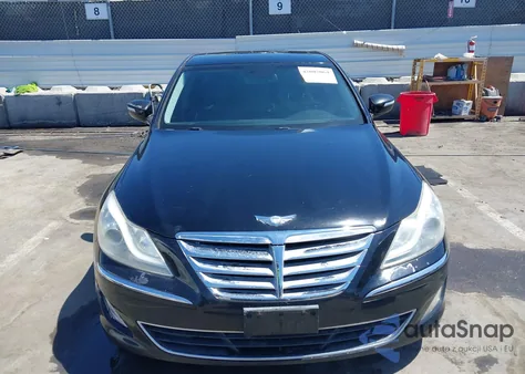 2013 Hyundai Genesis 3.8 from USA, damaged, VIN KMHGC4DD1DU238010